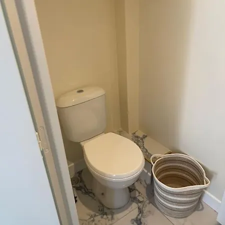 Le Petit-beauvoisine Apartment *